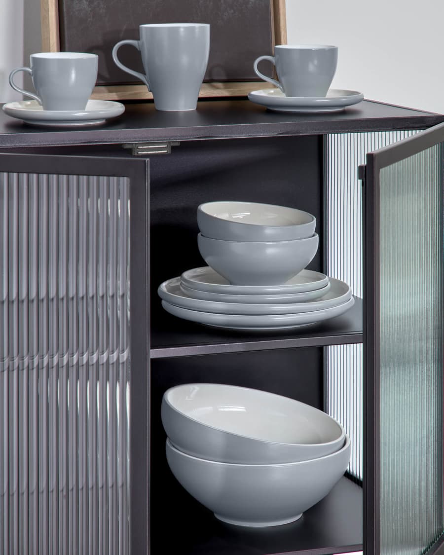 Sadashi flat porcelain plate in grey and white