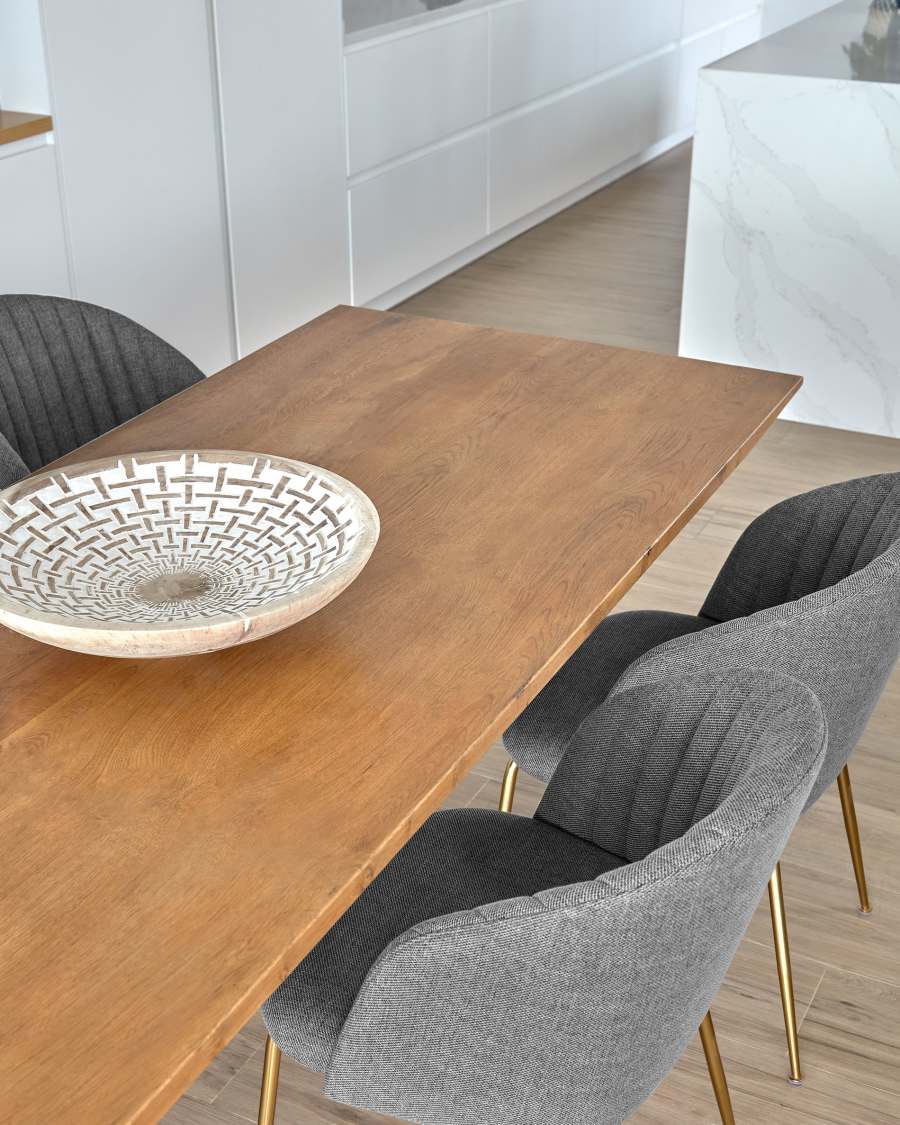 Table Amethyst placage de chêne effet vieilli et pieds en acier finition noire 160 x 90 cm