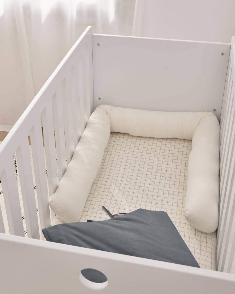 Agnese 100% cotton cushion cover in white