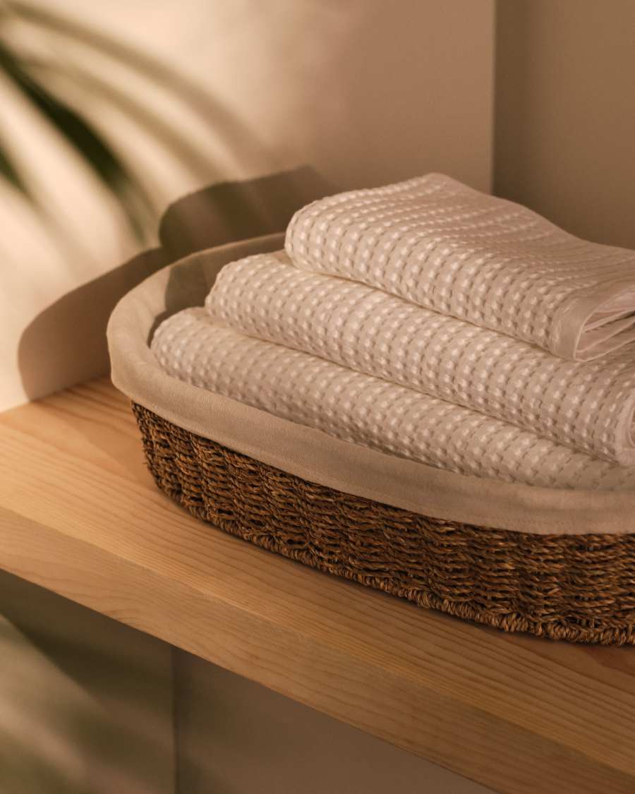 Tossa large natural fiber basket