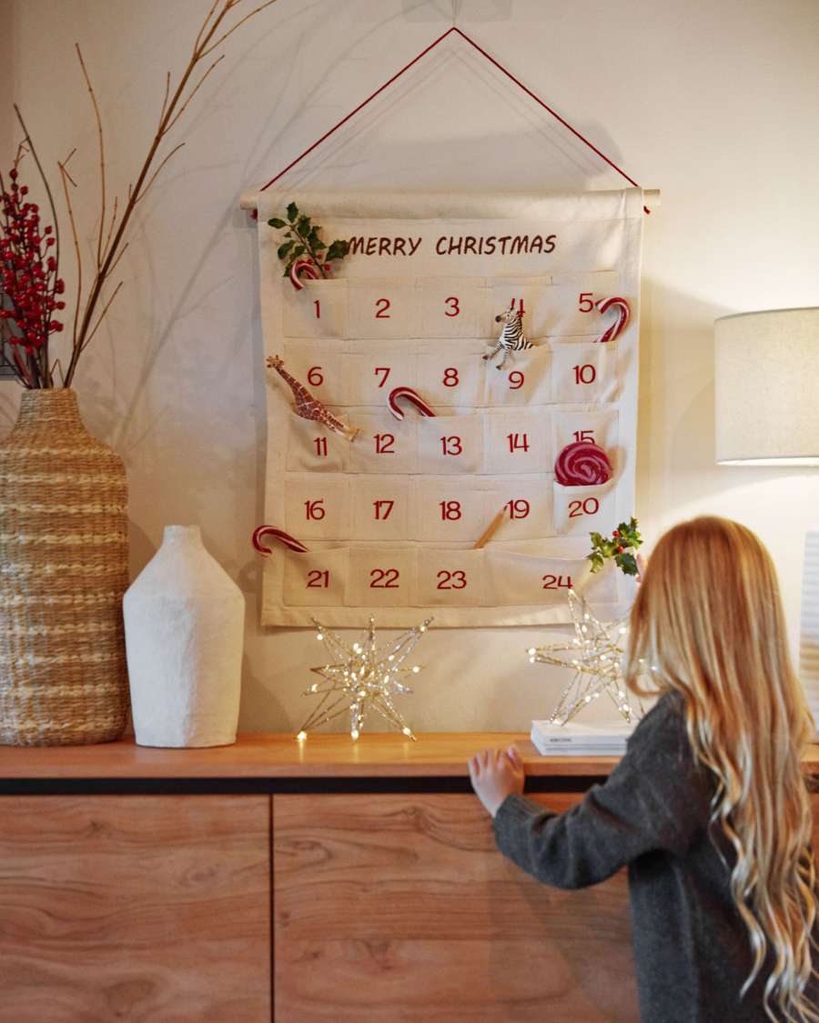 Nahir advent calender 100% in red and natural colour cotton, 56 x 65 cm