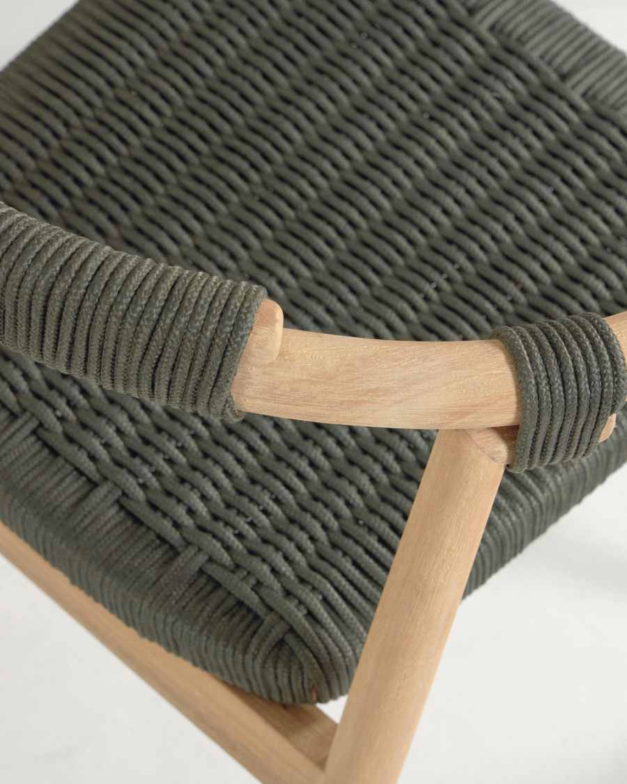 Majela chair in solid eucalyptus with oak-effect finish and green rope FSC 100%