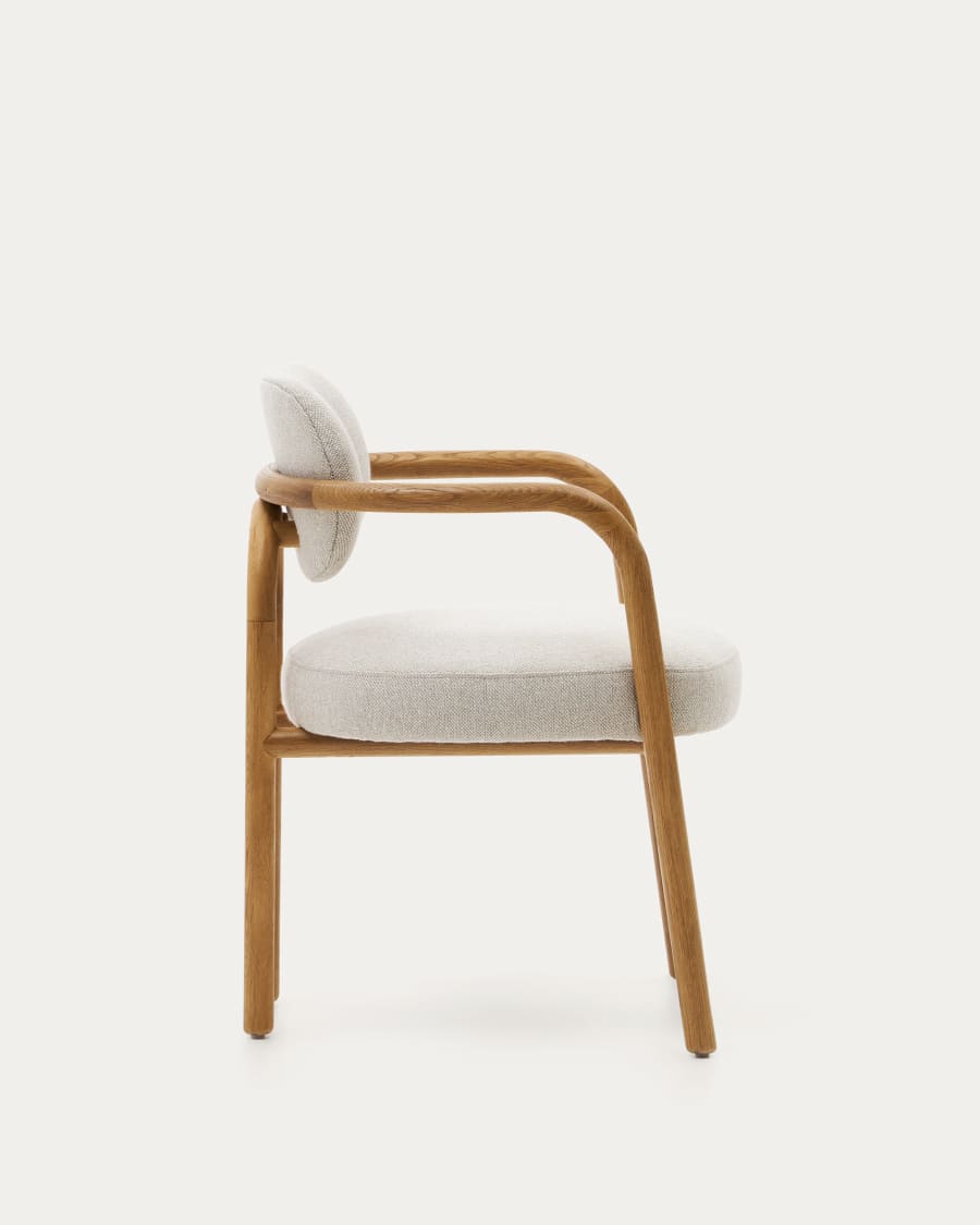 Sedia Melqui beige di legno massiccio di rovere con finitura naturale