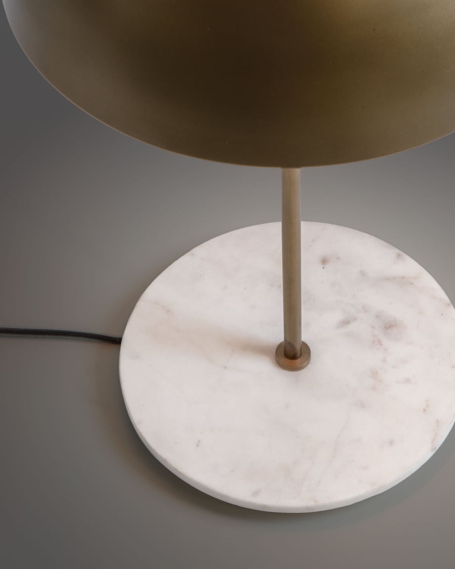Glena table lamp brass.