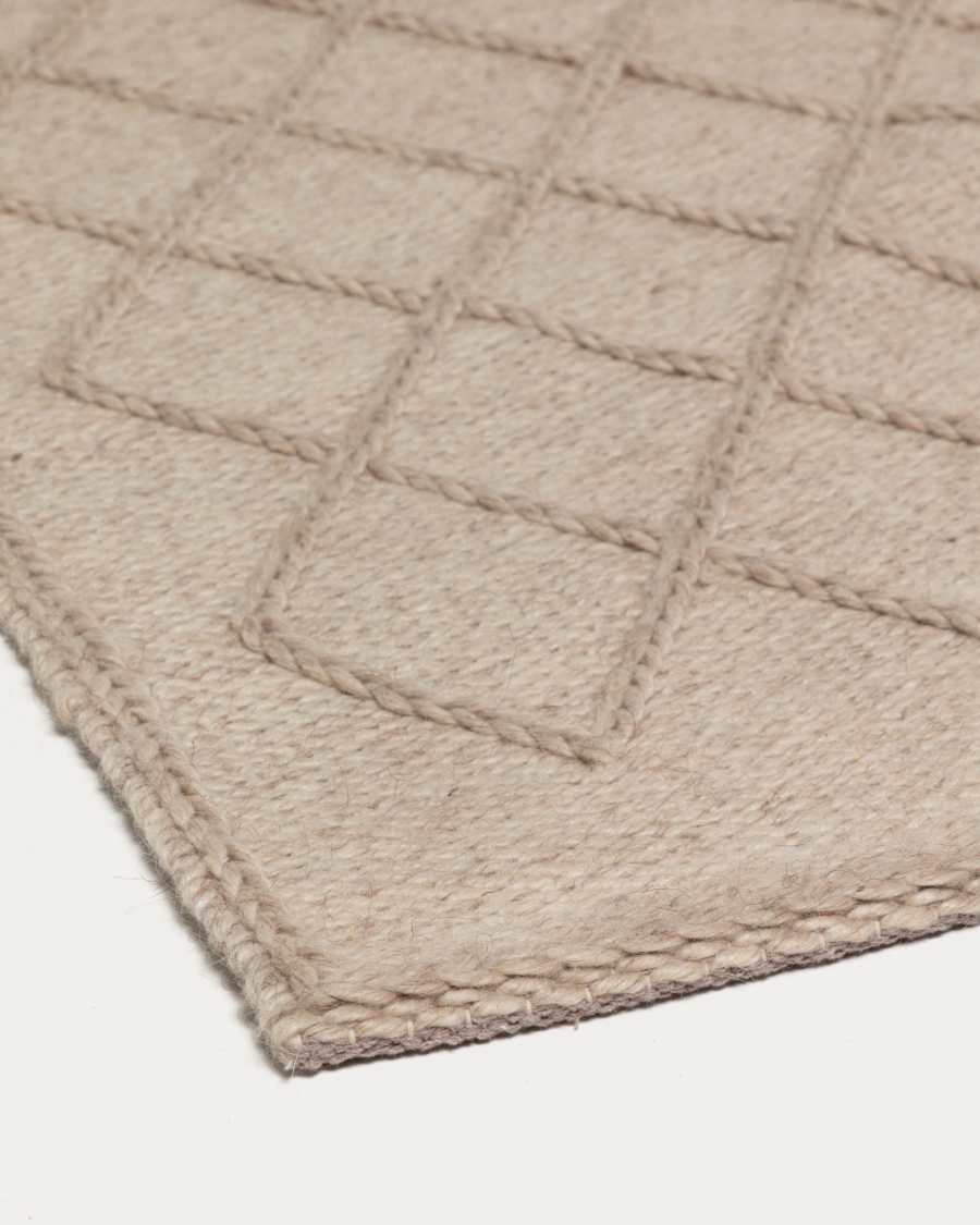 Sybil beige rug 160 x 230 cm