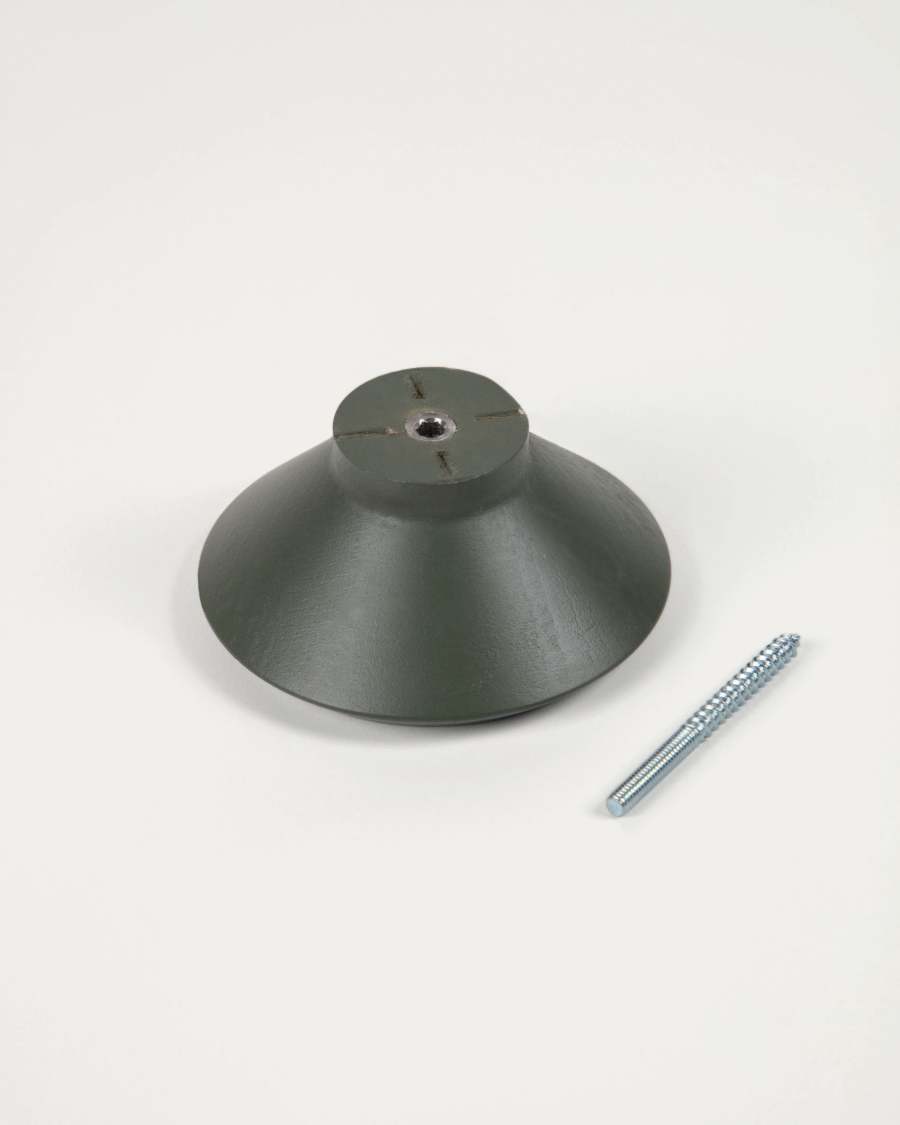 Set of 3 Nadua hangers in solid wood with a natural, green beech finish.