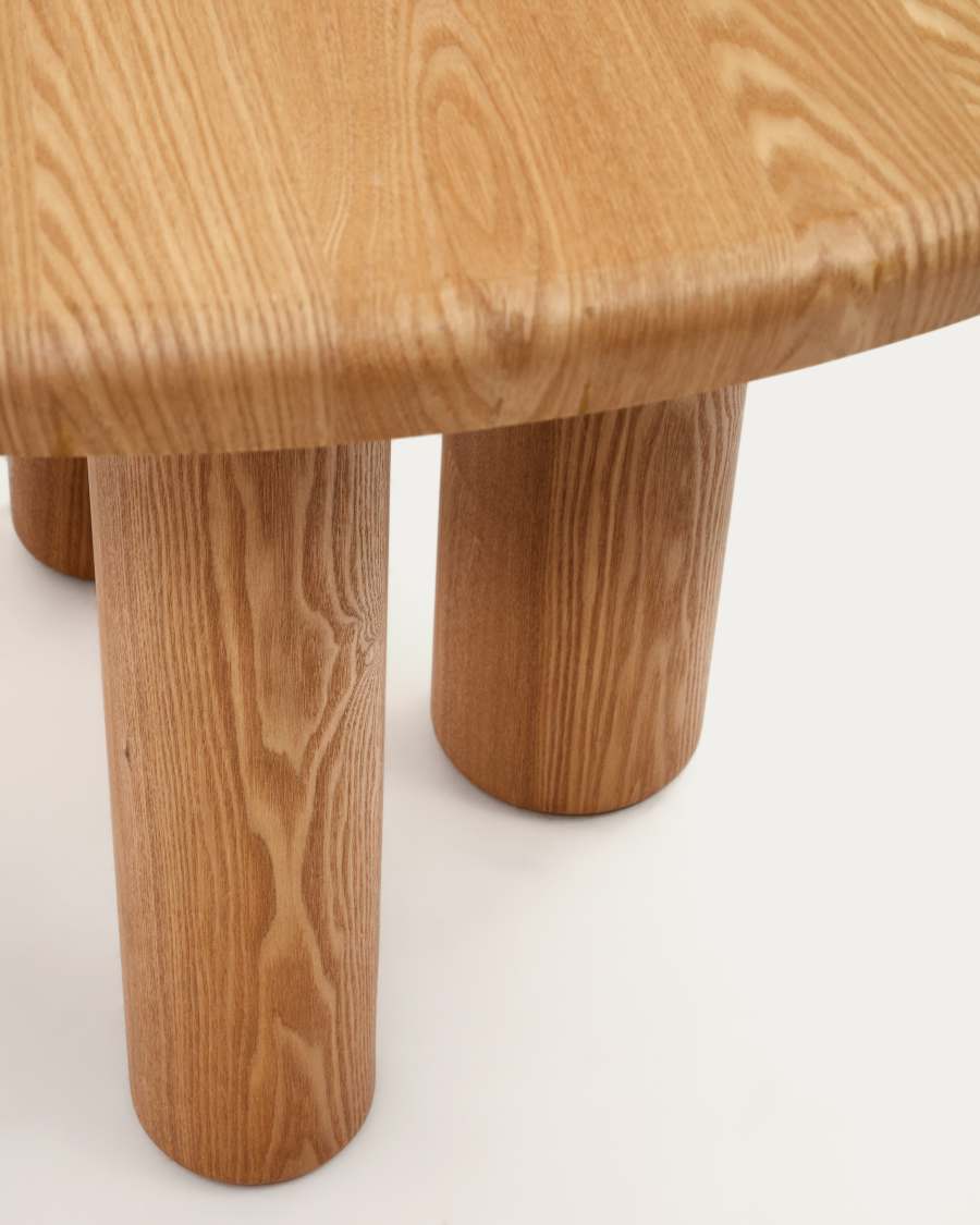 Mailen round table in ash wood veneer with natural finish, Ø 120 cm