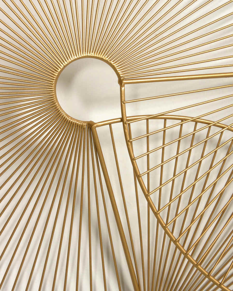 Venertia gold metal wall hanging 63,5 x 61 cm