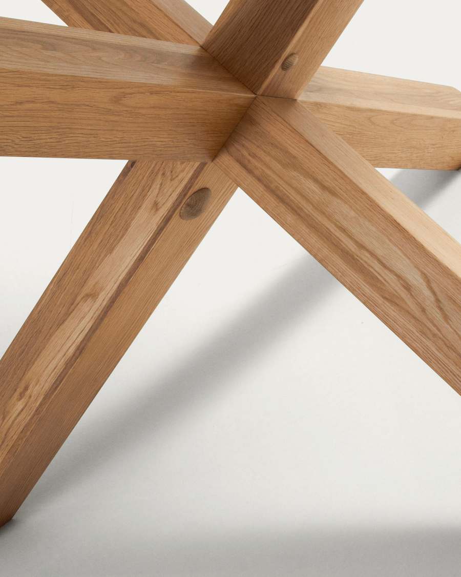 Lotus table in white with solid oak legs, Ø 120 cm