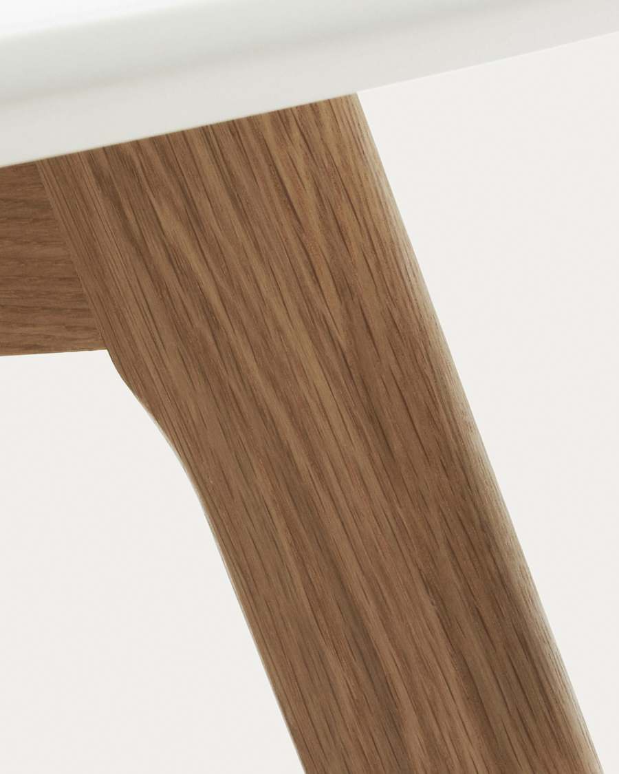 Table basse Kirb laqué blanc et structure en chêne américain Ø 90 cm