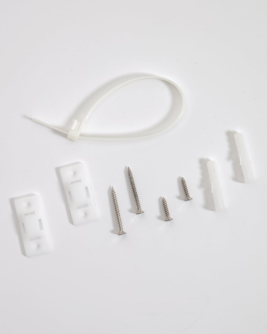 Rasha sideboard with oak veneer with natural finish 150 x 71 cm.