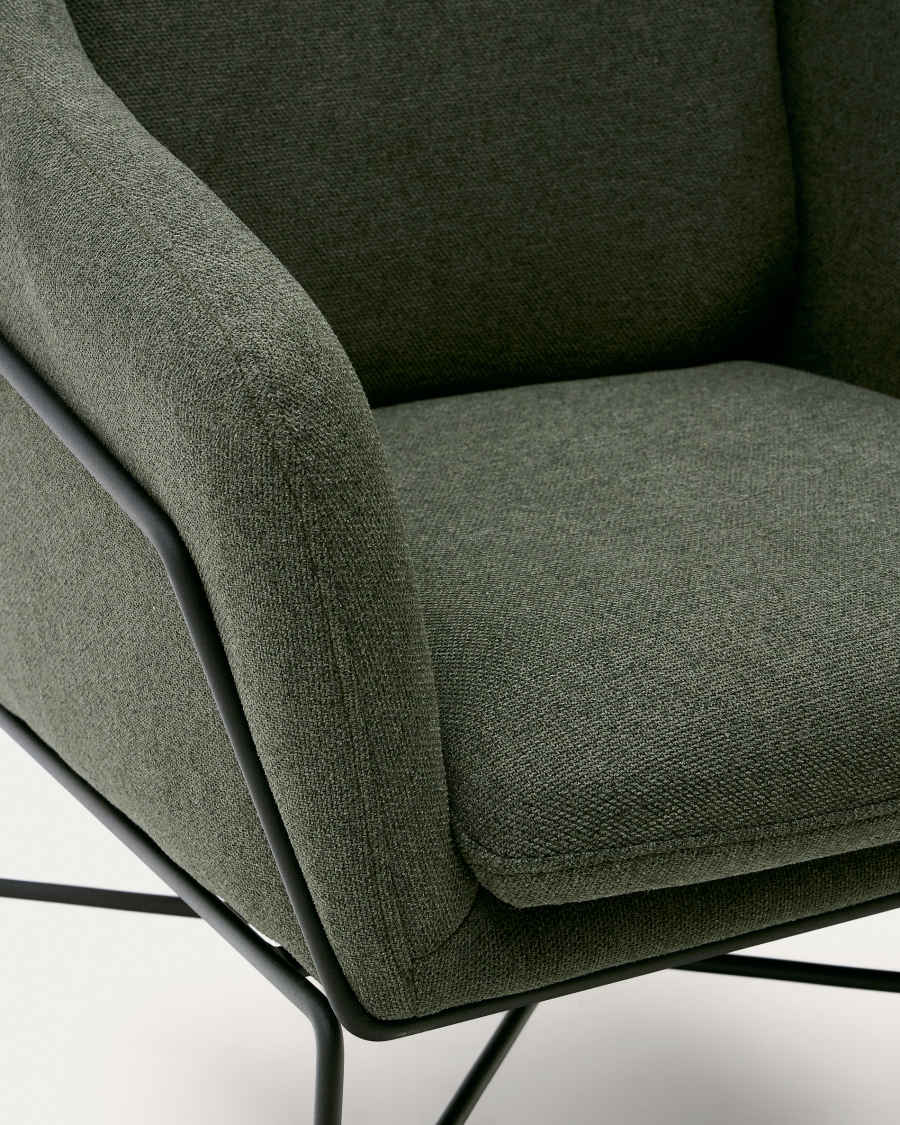 Brida armchair in green and steel legs with black finish