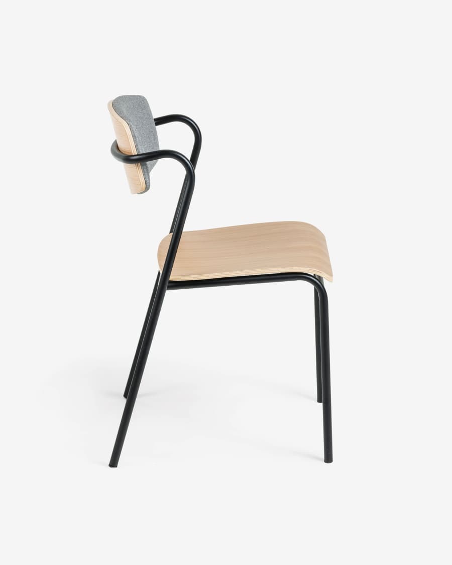 Sedia Zaha grigio chiaro in impiallacciato rovere e acciaio finitura nera