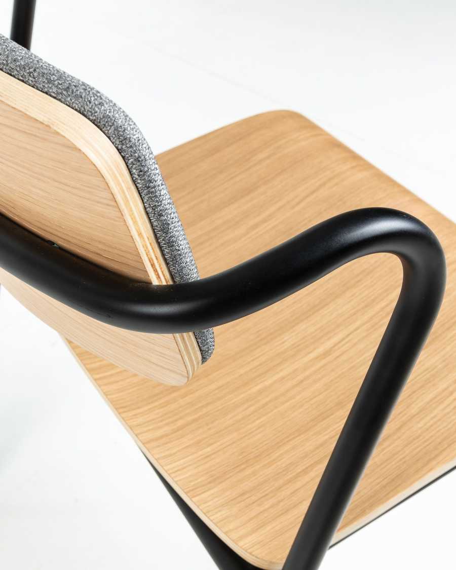 Sedia Zaha grigio chiaro in impiallacciato rovere e acciaio finitura nera