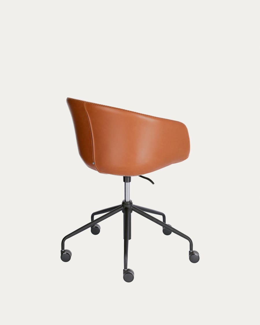 Sedia da scrivania Yvette in ecopelle marrone e gambe in acciaio nero
