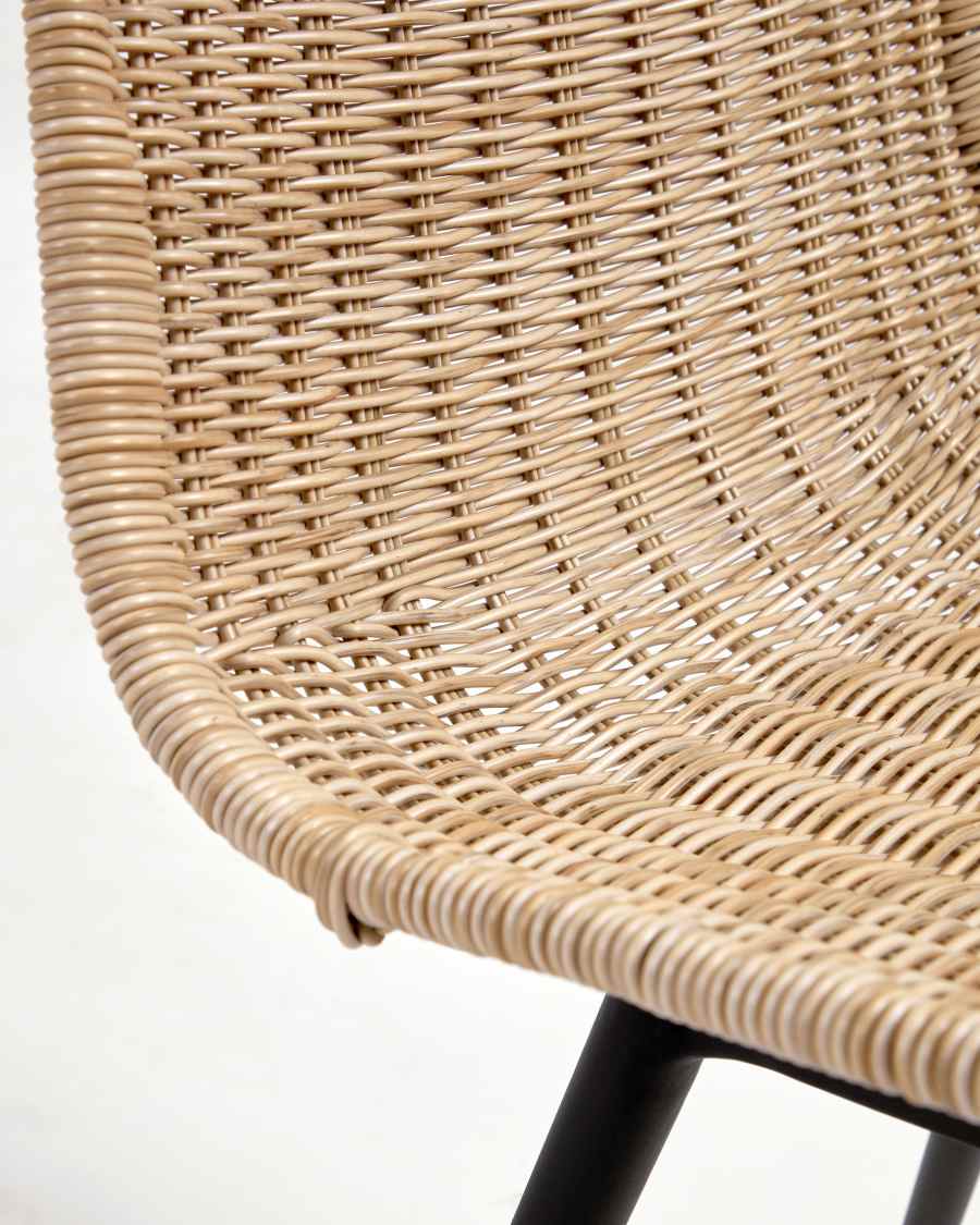Equal outdoor chair in synthetic rattan with aluminium legs in a black finish