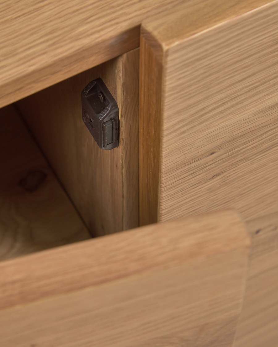 Rasha 3-door TV stand in oak veneer with natural finish 160 x 45 cm.