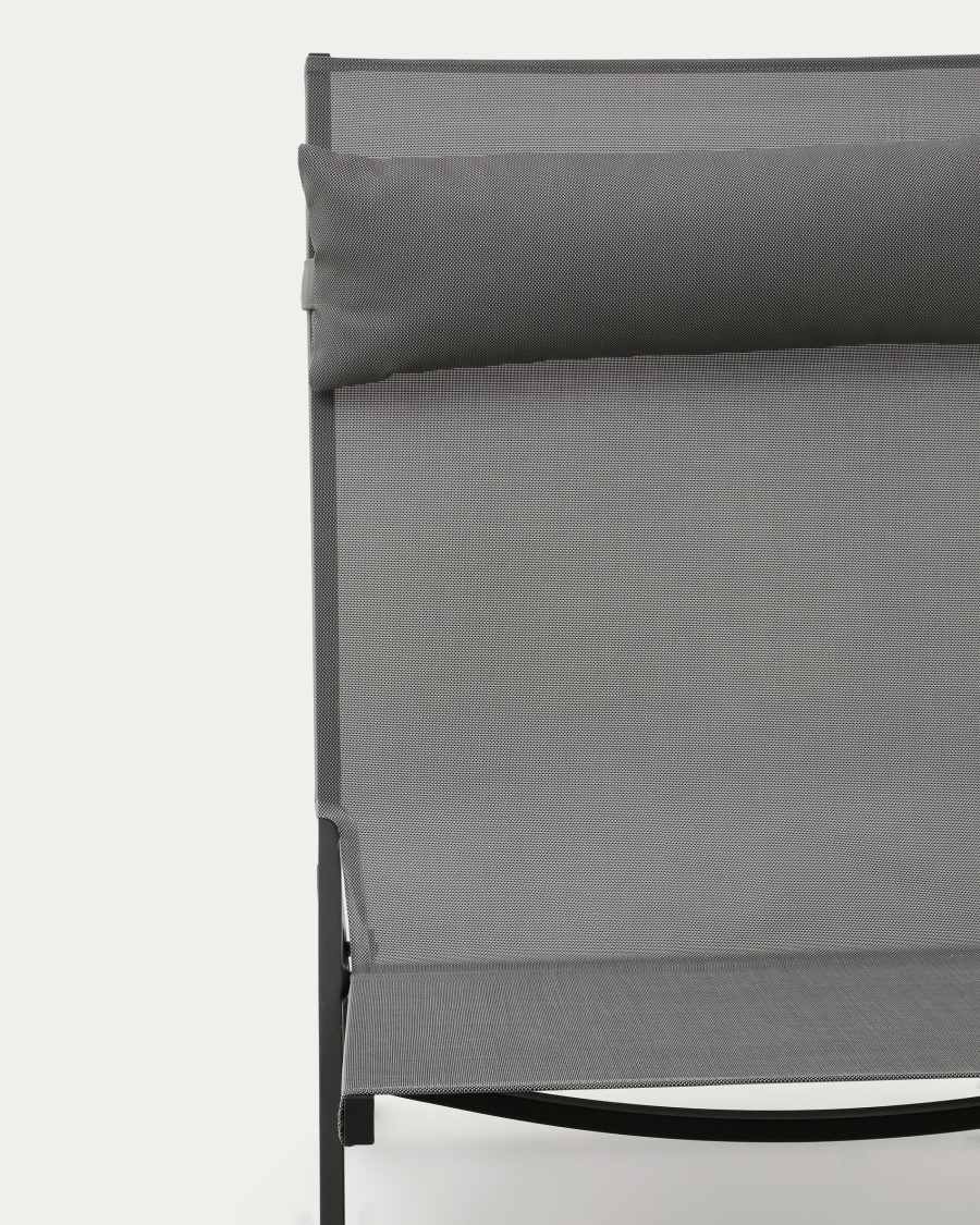 Canutells folding armchair made of aluminum with dark grey finish