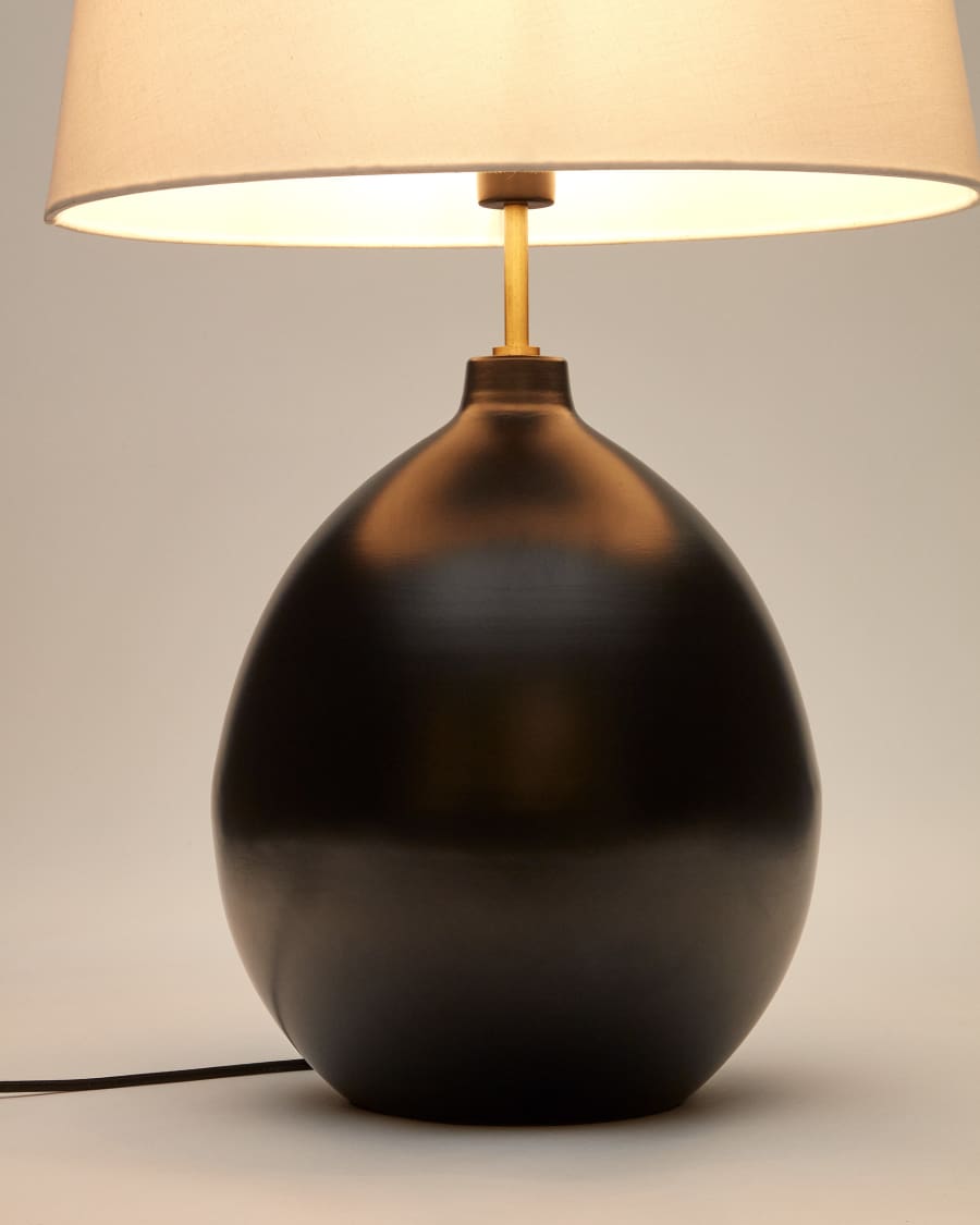 Foixa metal table lamp in black finish