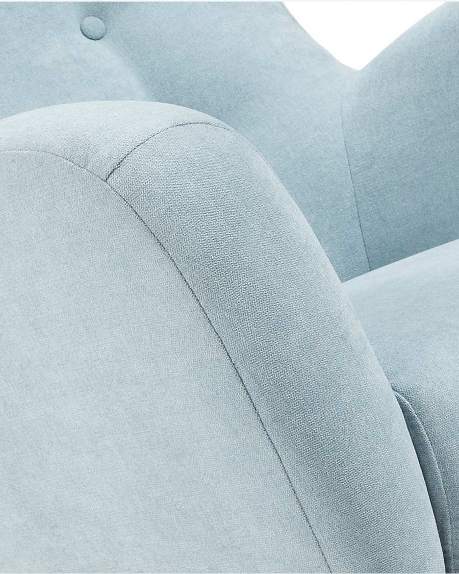 Patio armchair in blue with solid, natural rubberwood legs