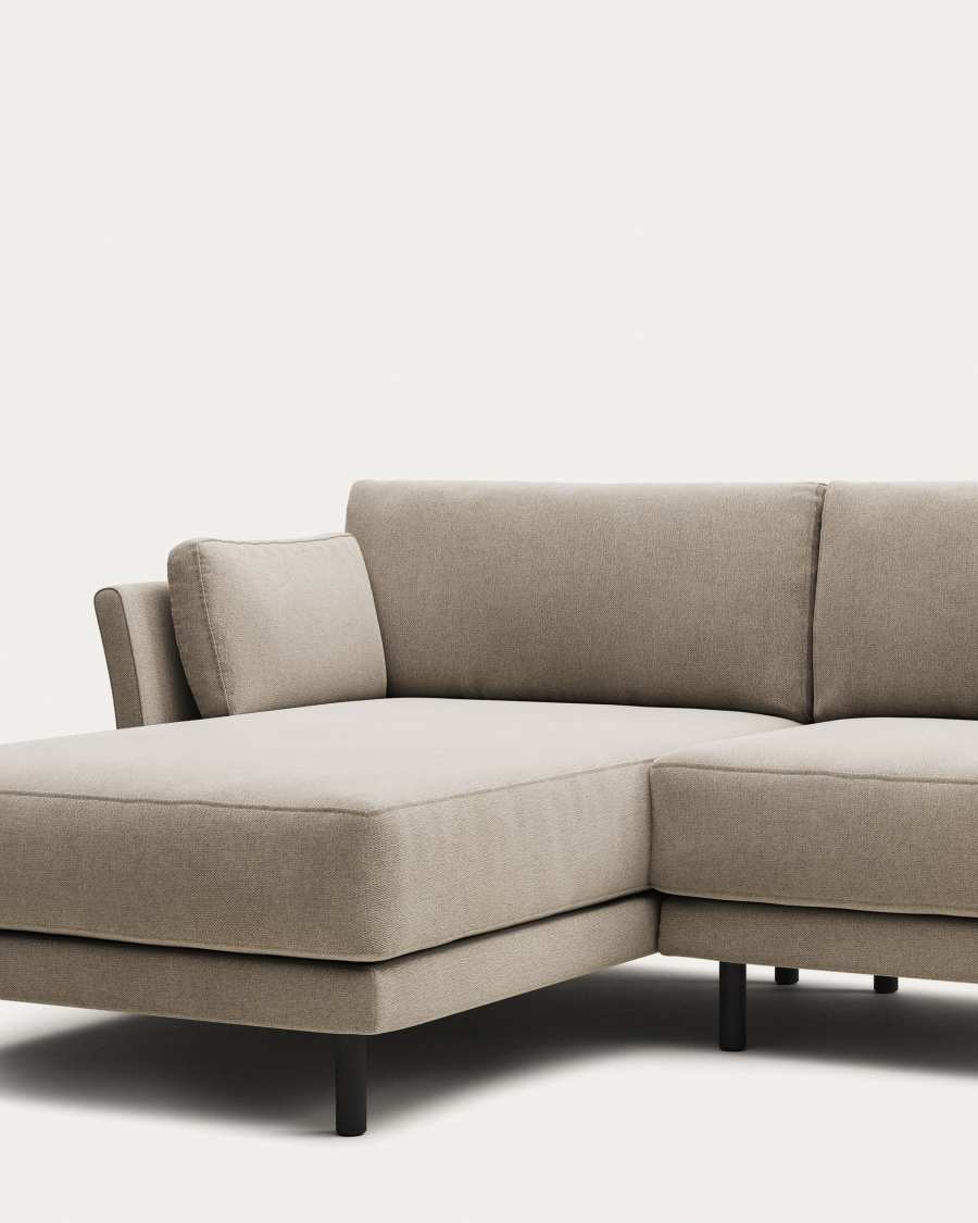 Canapé Gilma 3 places avec méridienne droite/gauche ignifugé en chenille beige et pieds avec finition noire 260 cm