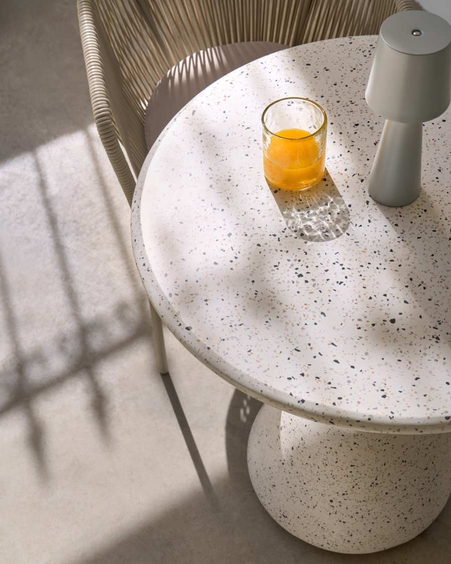 Saura Table in white terrazzo with a white terrazzo top, 75 x Ø70