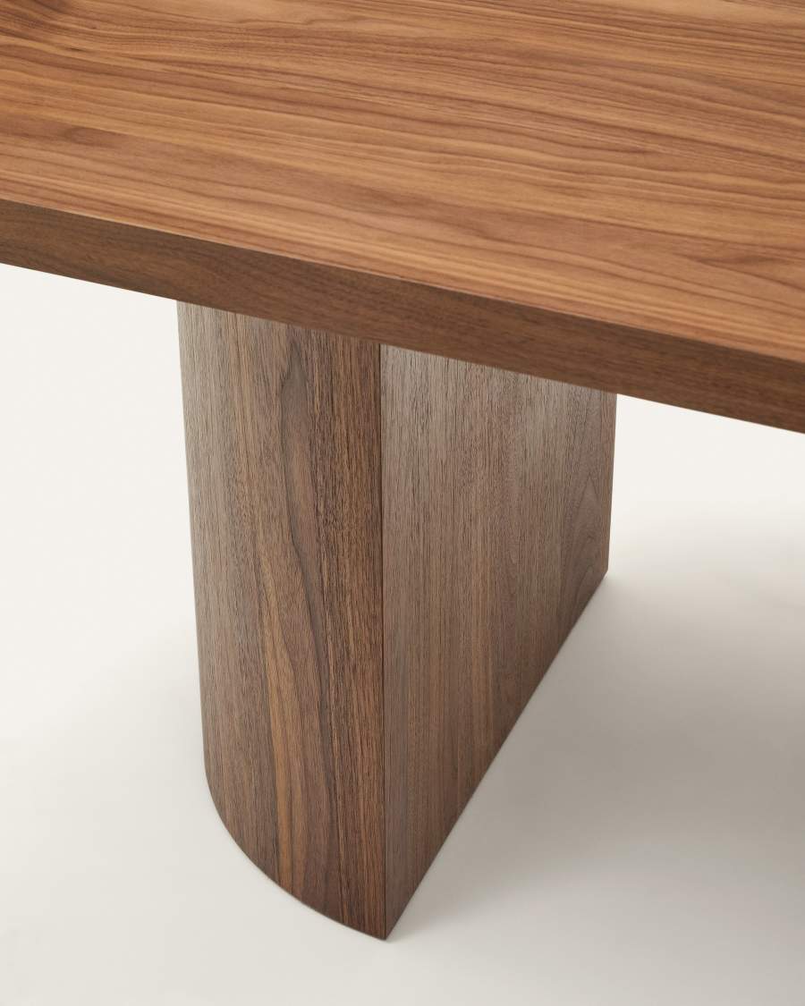 Nealy table with a walnut veneer in a dark finish, 200 x 100 cm