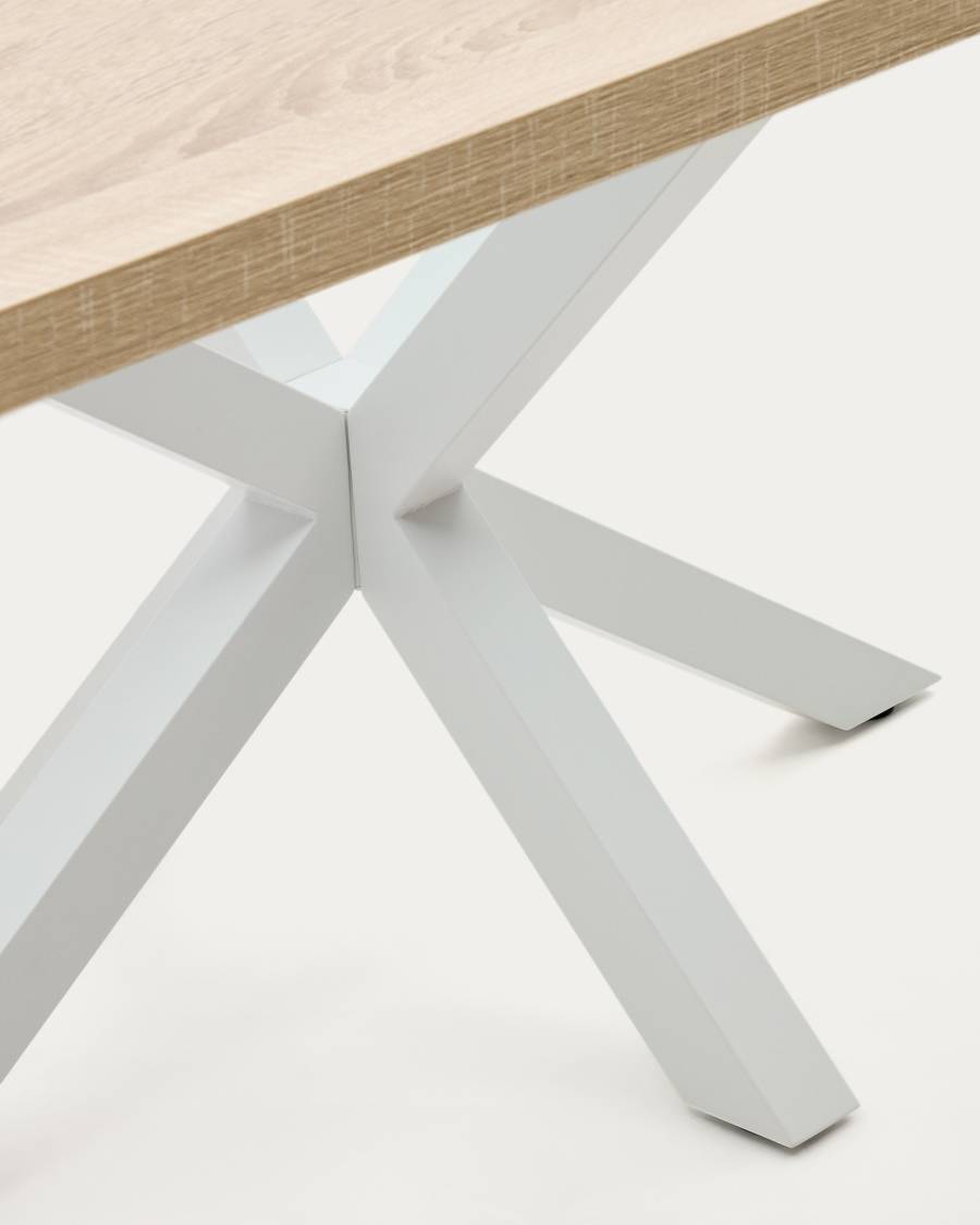 Argo tafel afgewerkt in naturel melamine en stalen poten met witte afwerking 180 x 100 cm