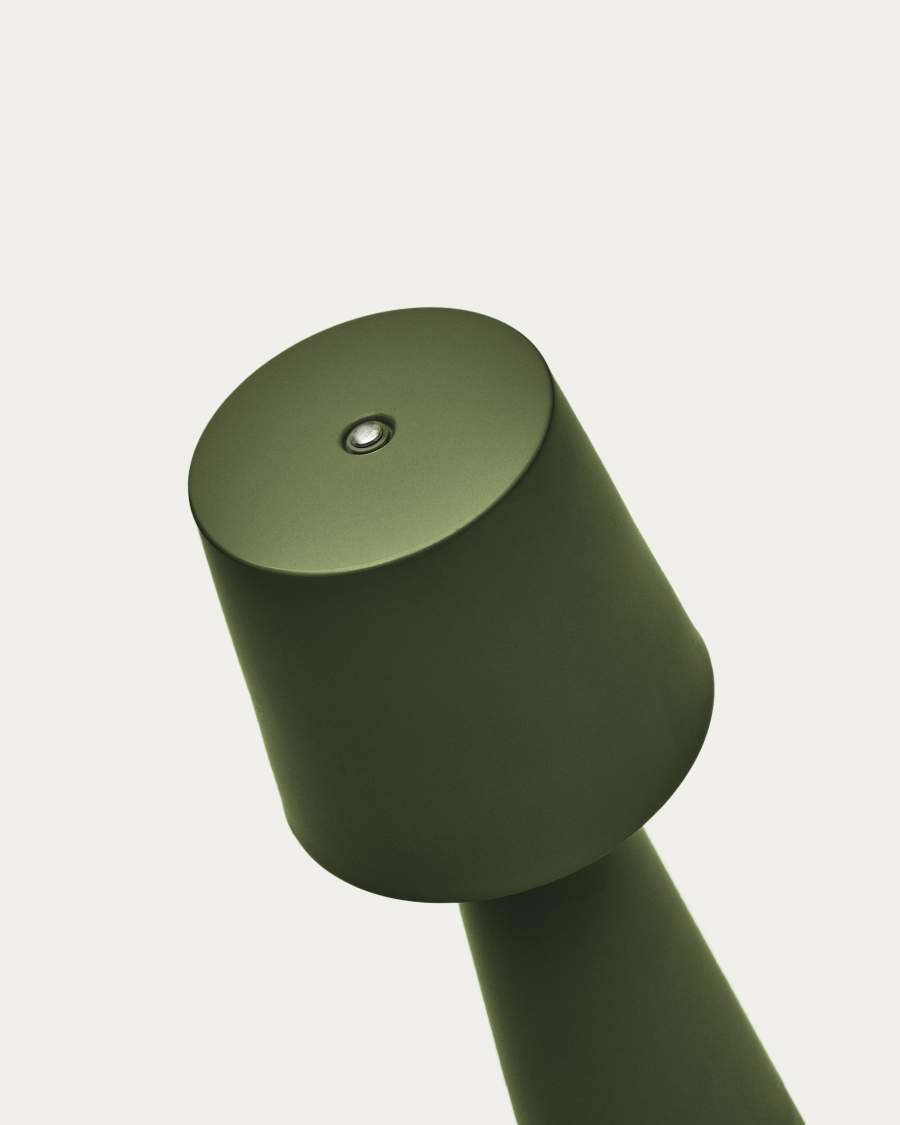 Lampada da tavolo piccola da esterni Arenys in metallo con finitura in verde