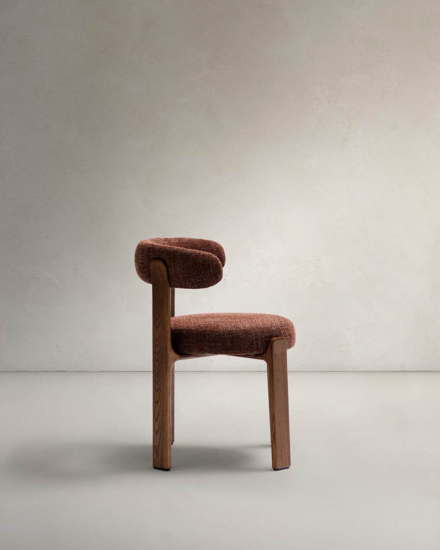 Granite chair in brown chenille and with solid ash wood in a walnut finish FSC 100%