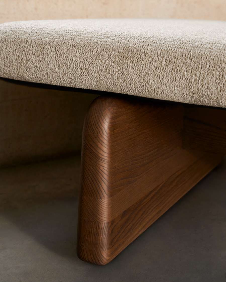 Topaz divan in beige chenille with solid ash wood in a walnut finish, 200 cm FSC 100%