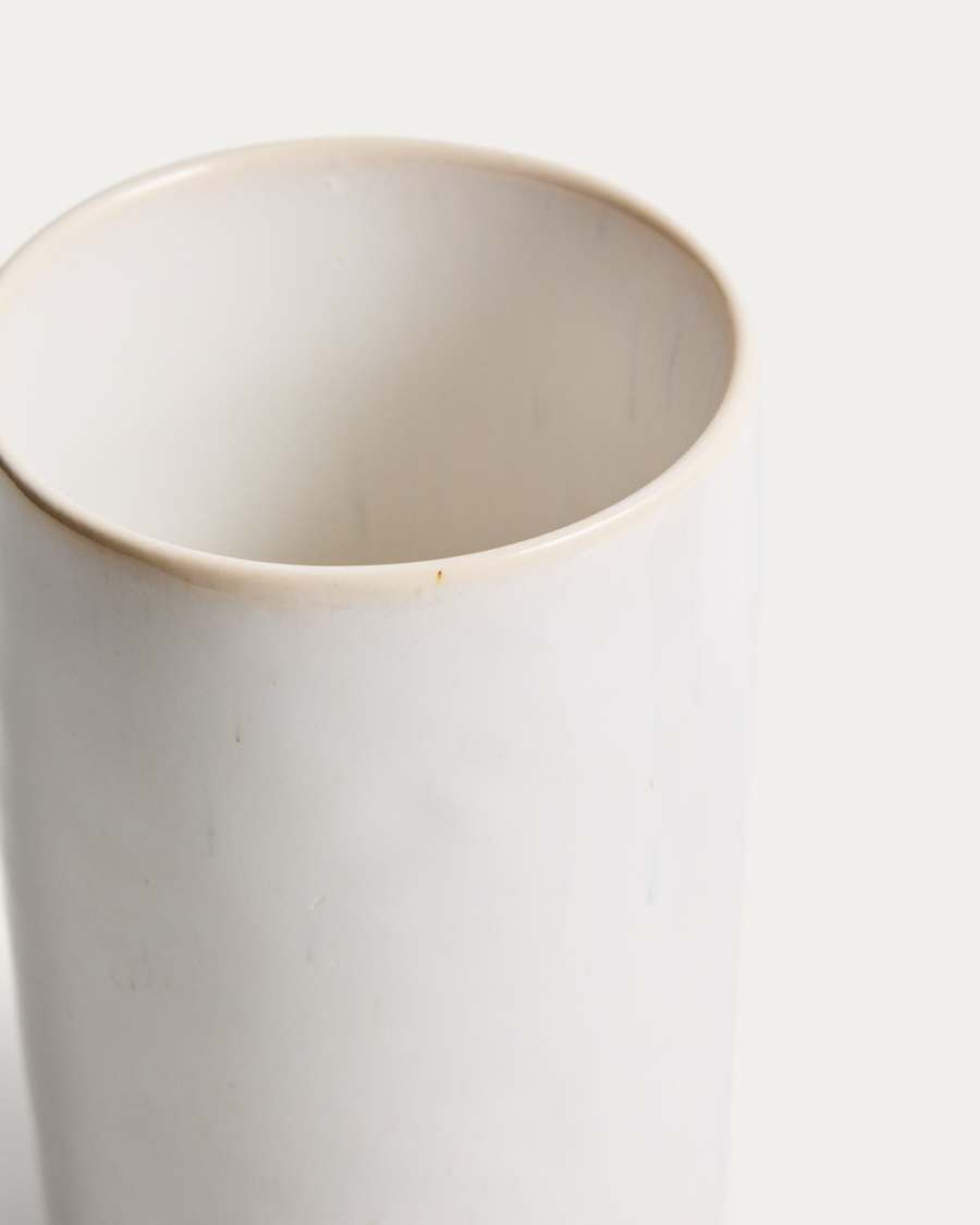 Tall white ceramic Uilo cup