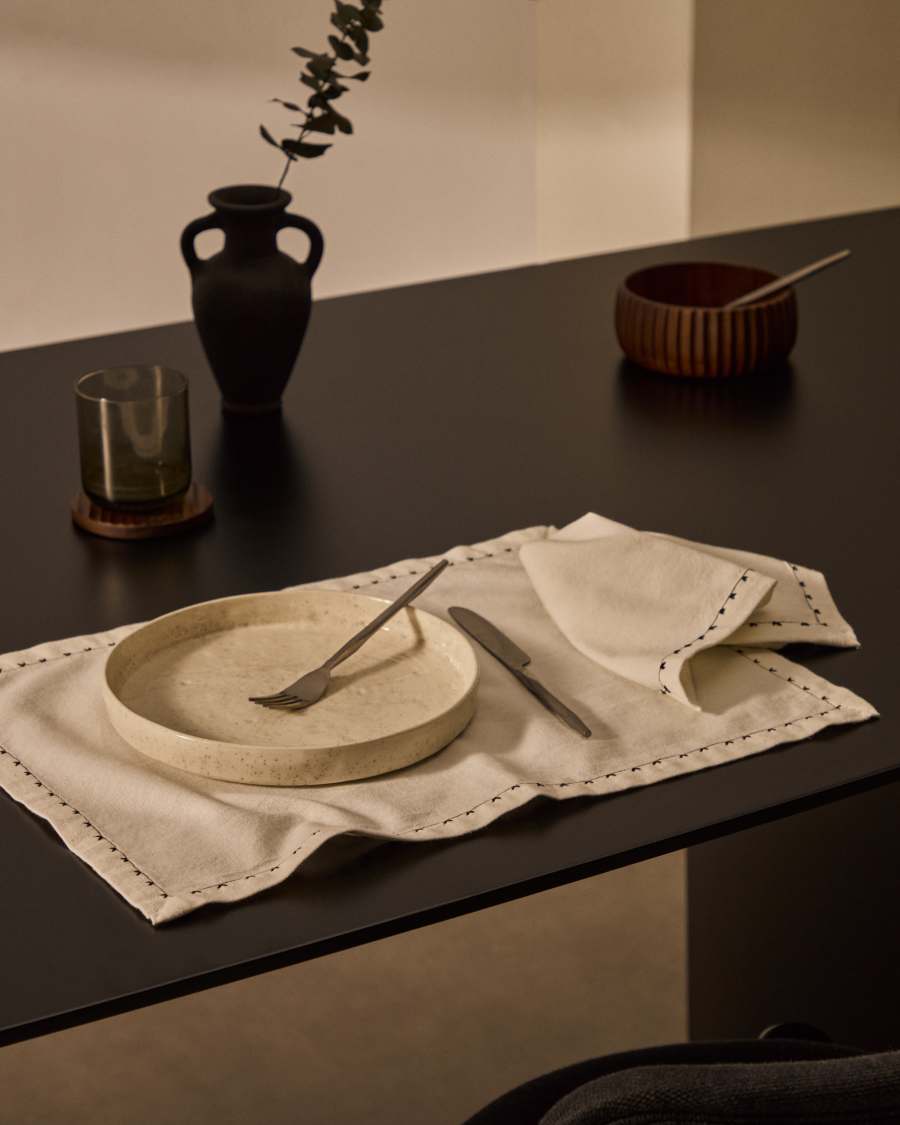 Olim set of two beige, 100% cotton napkins with black embroidery detail