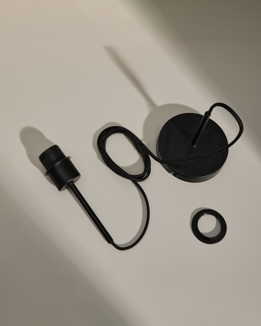 Fluvia metal lamp fittings in a black finish, 250 cm