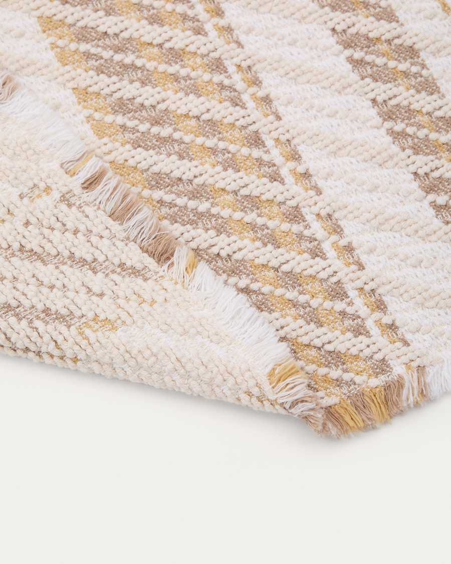 Milda white and beige 100% cotton bathmat with fringe detail 50 x 70cm