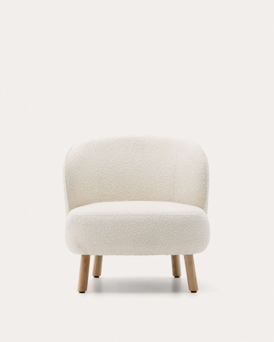 Ulit armchair in white bouclé with solid beech wood legs in a natural finish