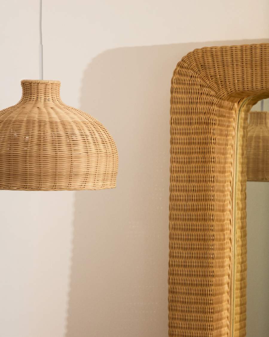 Ennia rattan lamp shade with light finish Ø38cm