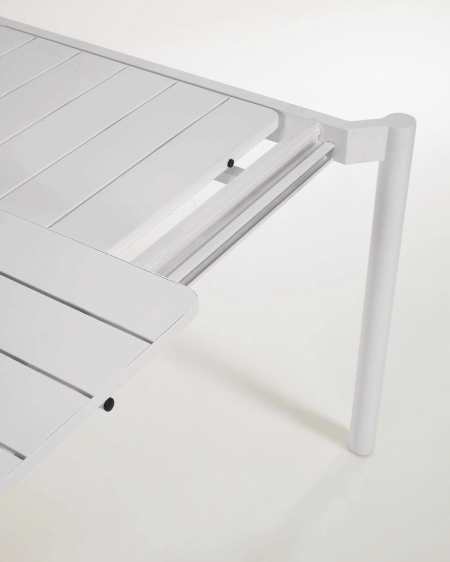 Zaltana extendable outdoor table made of aluminium in a  light grey finish, 140 (200) x 90 cm