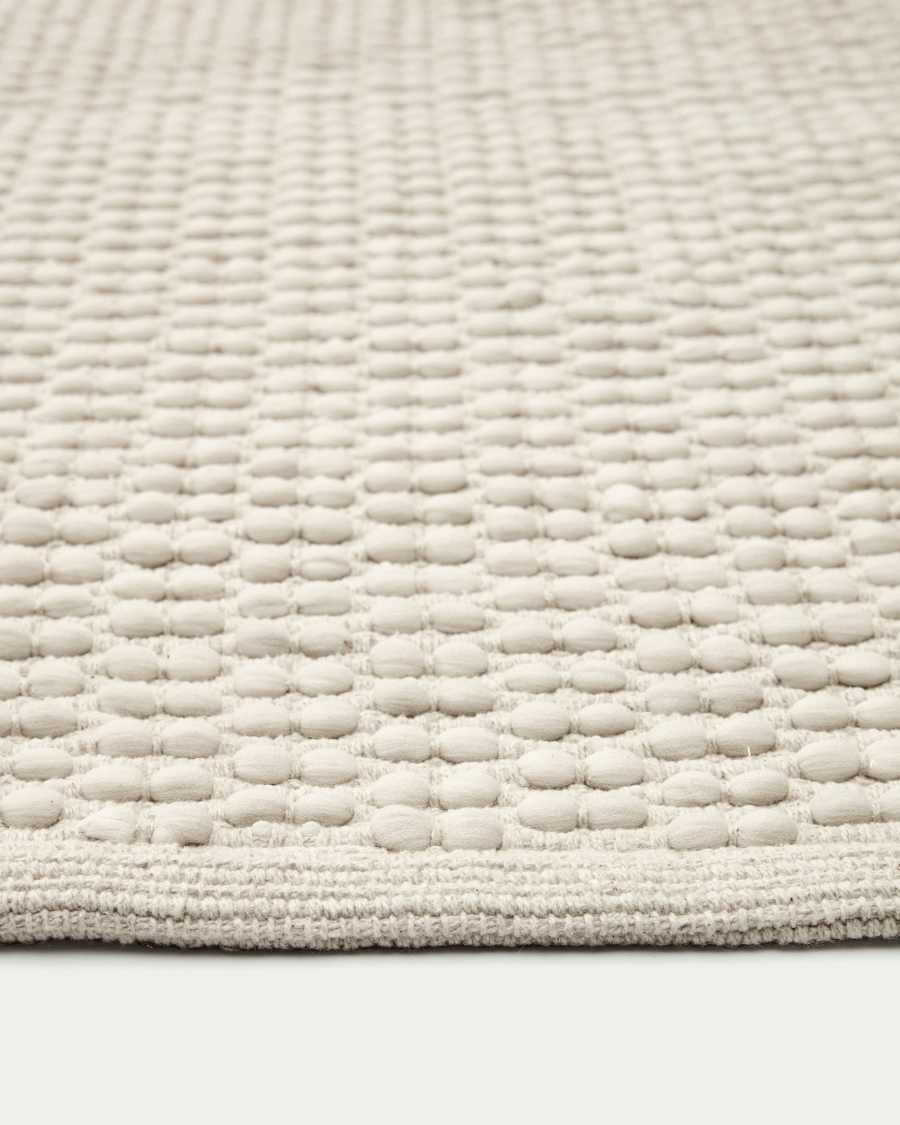 Mascarell rug, cotton and polyester in white, 200 x 300 cm