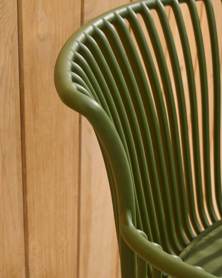 Surpika outdoor chair with green steel legs