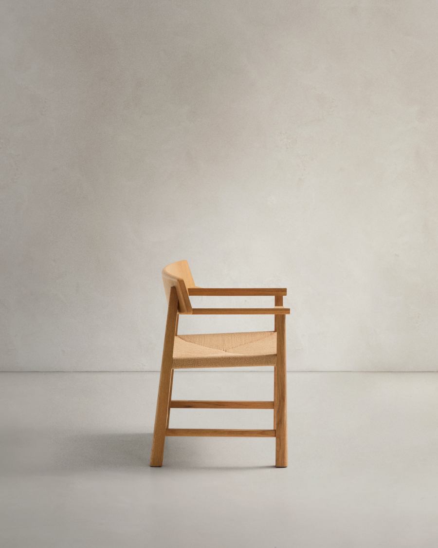 Idun chair made of FSC Mix Credit solid oak wood with natural tone finish and rope cord seat