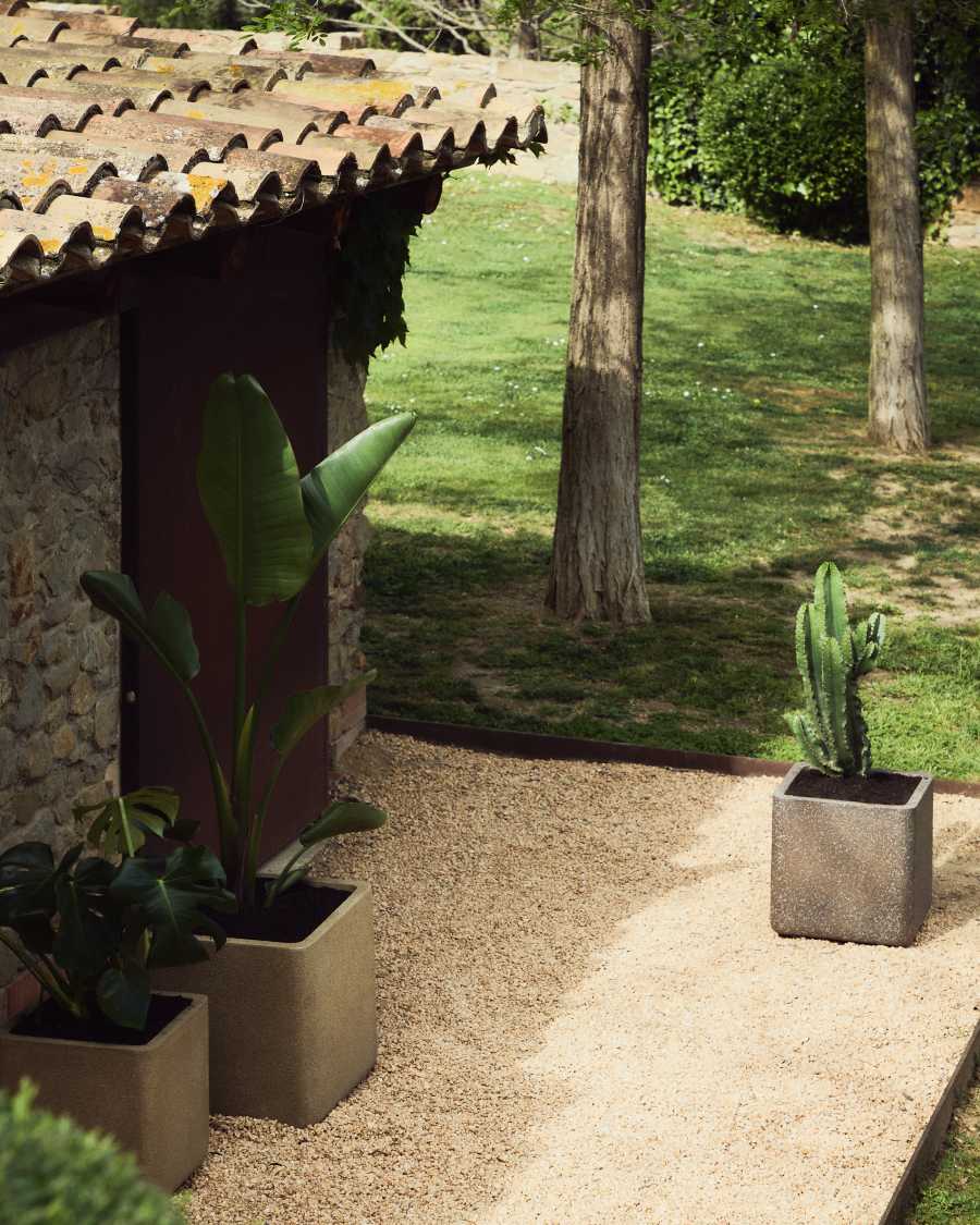 Set di 2 fioriere Minoa con effetto pietra marrone 44 x 44 cm