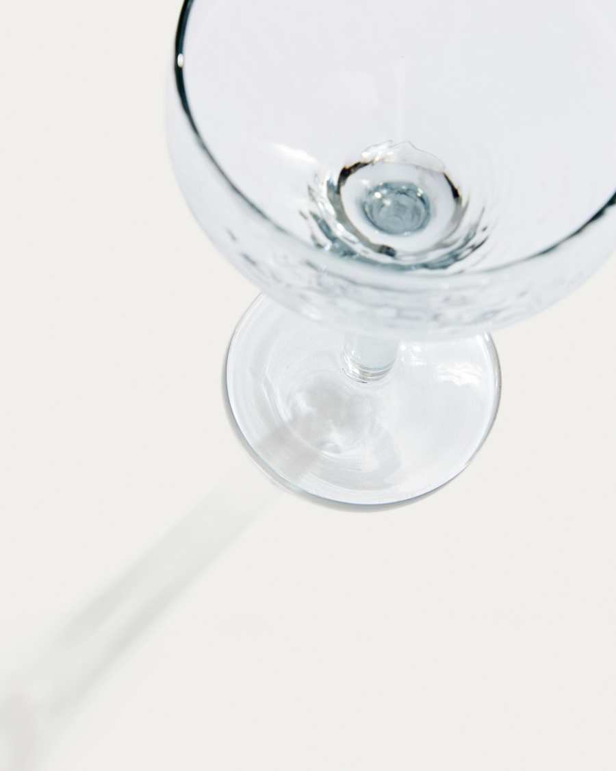 Sileia wine glass made of transparent recycled glass