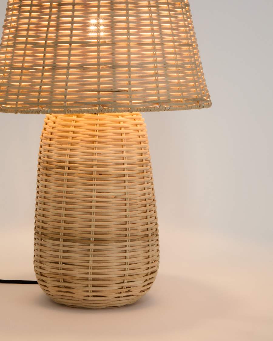 Lampada da tavolo Neuda in rattan con finitura chiara