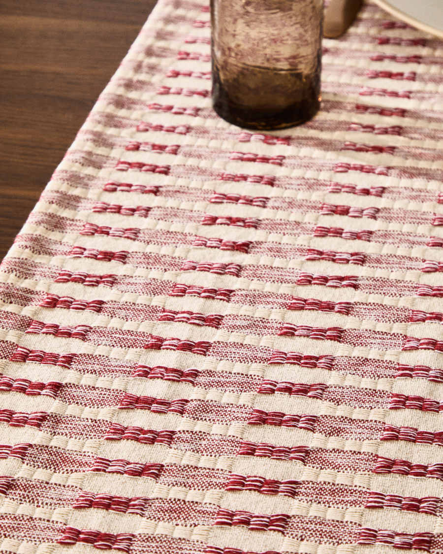 Coren table runner in contrasting red 100% cotton jacquard 50 x 150cm