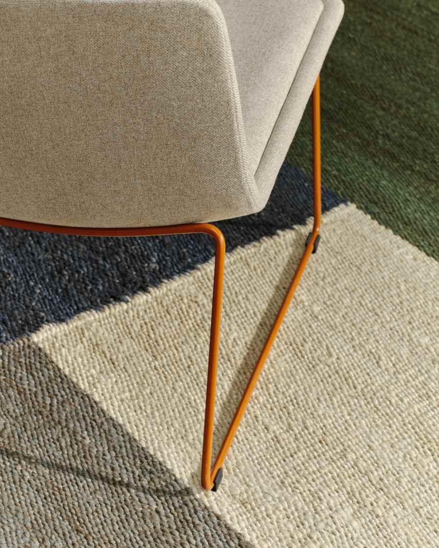 Zahara beige armchair with steel legs and FSC 100% terracotta finish