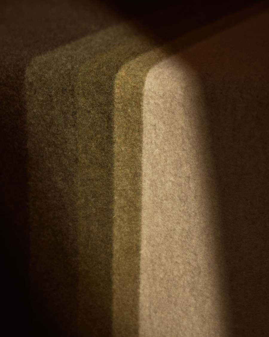 Voreni green recycled wool blanket with fringing 130 x 170cm