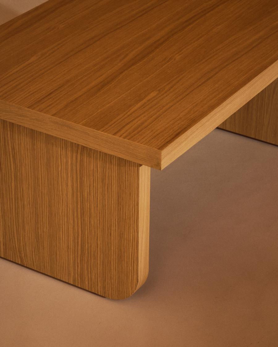 Oaq coffee table in oak wood veneer with natural finish, 89 x 62 cm FSC Mix Credit