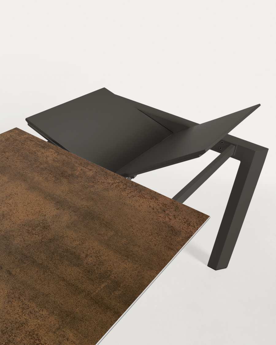 Axis extendable porcelain table with Iron Corten finish and dark grey steel legs, 160 (220) cm