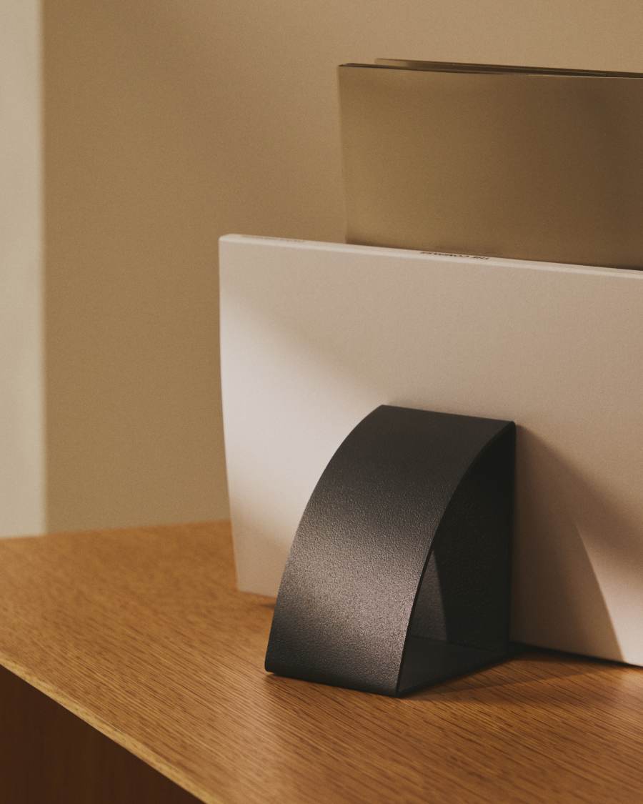 Mistra Black iron bookend